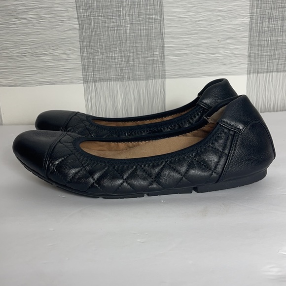 Vionic Shoes | Vionic Quilted Desiree Ballet Flat Size 7 | Poshmark
